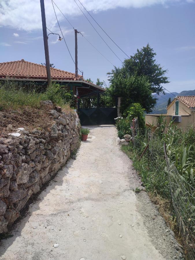 מלון Lazaráta Πέτρινο Σπίτι מראה חיצוני תמונה